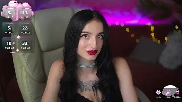 Snapshot of EmilyyMoon chatting on 14, 6, 2026 EmilyyMoon online show from 14, 6, 2026