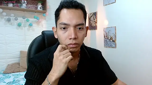 Snapshot of paul_cros chatting on 19, 6, 2026 paul cros online show from 19, 6, 2026