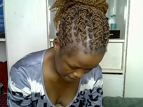 Snapshot of Pinky_lina1 chatting on 4, 6, 2026 Pinky lina1 online show from 4, 6, 2026
