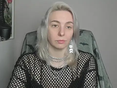 Snapshot of velvetanne chatting on 10, 7, 2026 velvetanne online show from 10, 7, 2026