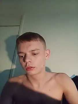 Snapshot of ricowillmakeuwet chatting on 20, 5, 2026 ricowillmakeuwet online show from 20, 5, 2026