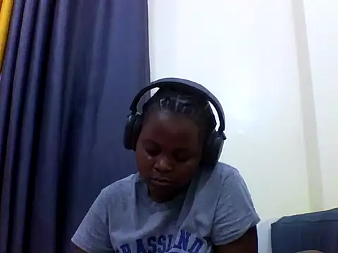 Snapshot of ladar chatting on 12, 6, 2026 ladar online show from 12, 6, 2026