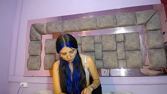 Snapshot of Kyomi_Hunt chatting on 7, 7, 2026 Kyomi Hunt online show from 7, 7, 2026