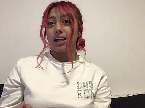 Emma Cut online show from 5, 6, 2026