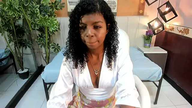 XtinaRave online show from 5, 6, 2026