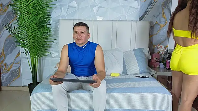Snapshot of mily_and_mateo chatting on 16, 6, 2026 mily and mateo online show from 16, 6, 2026