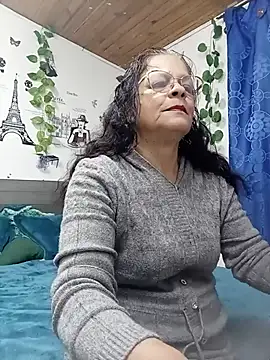 Snapshot of katrinna_ chatting on 7, 6, 2026 katrinna online show from 7, 6, 2026