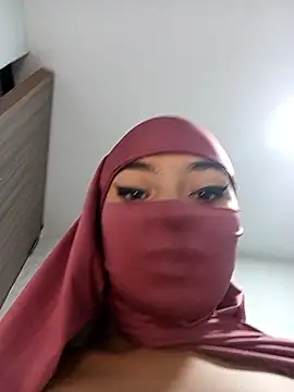 Snapshot of Samira_1 chatting on 18, 6, 2026 Samira 1 online show from 18, 6, 2026