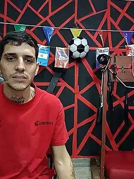Snapshot of boy_max_latin chatting on 25, 6, 2026 boy max latin online show from 25, 6, 2026