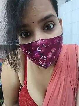 Snapshot of shalini_gupta05 chatting on 14, 7, 2026 shalini gupta05 online show from 14, 7, 2026