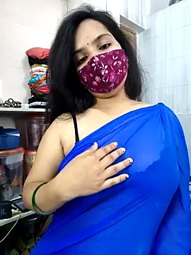 Snapshot of shalini_gupta05 chatting on 15, 7, 2026 shalini gupta05 online show from 15, 7, 2026