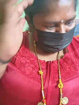Snapshot of geetha431 chatting on 21, 5, 2026 geetha431 online show from 21, 5, 2026