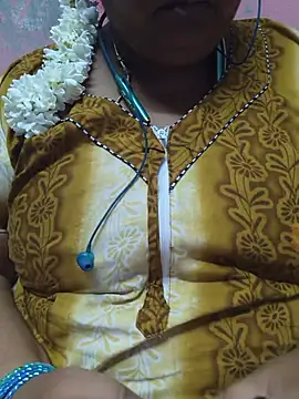 Snapshot of geetha431 chatting on 9, 6, 2026 geetha431 online show from 9, 6, 2026