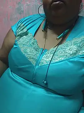 Snapshot of geetha431 chatting on 16, 6, 2026 geetha431 online show from 16, 6, 2026