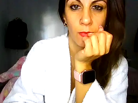Snapshot of lujancita8 chatting on 21, 5, 2026 lujancita8 online show from 21, 5, 2026