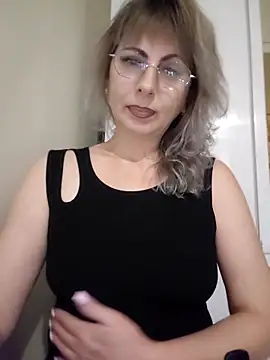 Kitty-MEOWW online show from 8, 6, 2026