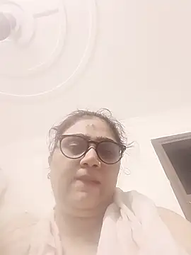 Snapshot of yourchahat27 chatting on 10, 6, 2026 yourchahat27 online show from 10, 6, 2026