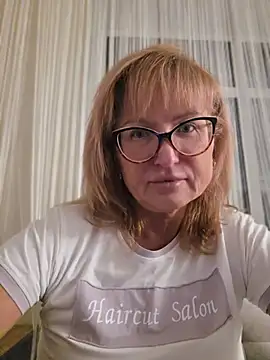 -LindaKing- online show from 4, 6, 2026