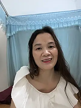 Snapshot of Lye_lovely chatting on 2, 6, 2026 Lye lovely online show from 2, 6, 2026