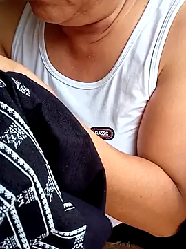 Snapshot of Bong_sexy chatting on 29, 6, 2026 Bong sexy online show from 29, 6, 2026