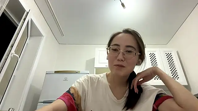 Snapshot of VickieTrudo chatting on 28, 6, 2026 VickieTrudo online show from 28, 6, 2026