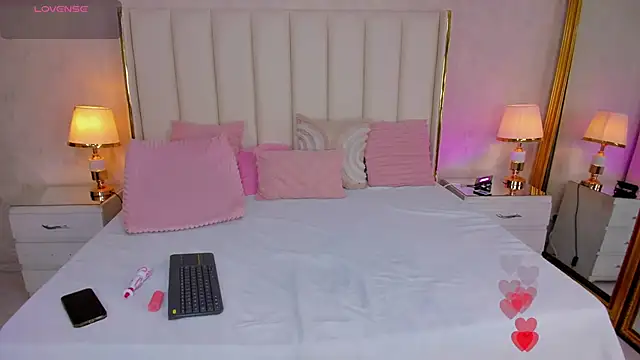 Snapshot of KaylaDavies chatting on 13, 6, 2026 KaylaDavies online show from 13, 6, 2026
