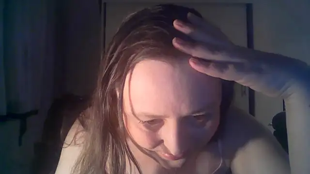Snapshot of TaylorLovely chatting on 27, 5, 2026 TaylorLovely online show from 27, 5, 2026