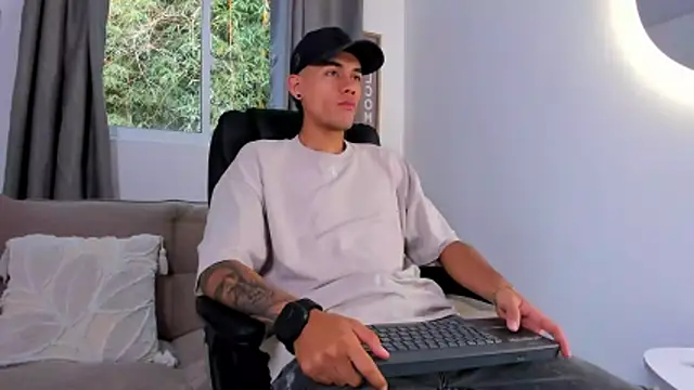 NickCopeer  online show from 15, 6, 2026