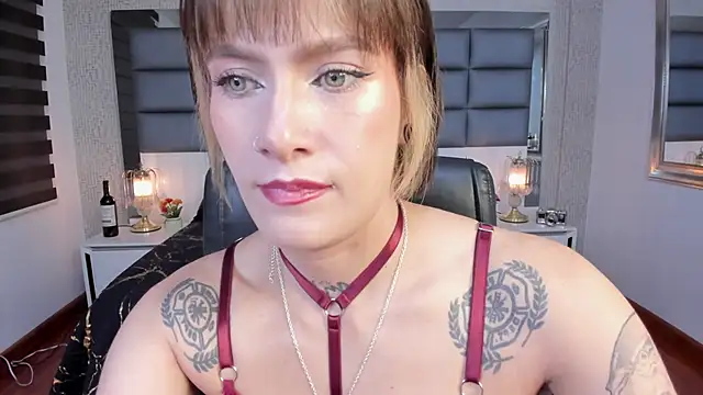 Snapshot of Mrs_Regina_clk chatting on 13, 6, 2026 Mrs Regina clk online show from 13, 6, 2026