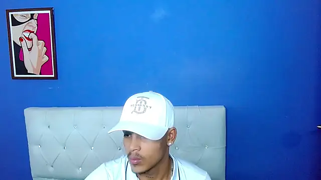Snapshot of Angel_foxc13 chatting on 7, 6, 2026 Angel foxc13 online show from 7, 6, 2026