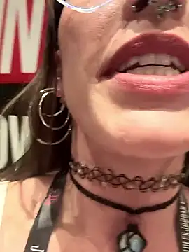 Snapshot of lil_martian chatting on 22, 1, 2025 lil martian online show from 22, 1, 2025