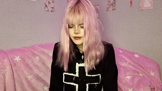 Snapshot of VelvetAlice chatting on 7, 6, 2026 VelvetAlice online show from 7, 6, 2026