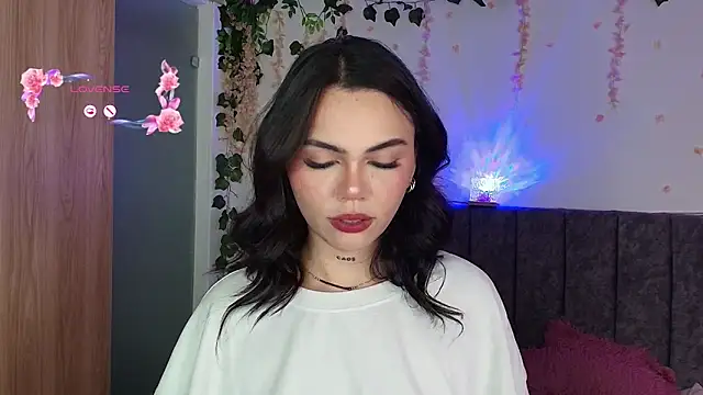 Snapshot of andraa_rossee chatting on 11, 6, 2026 andraa rossee online show from 11, 6, 2026