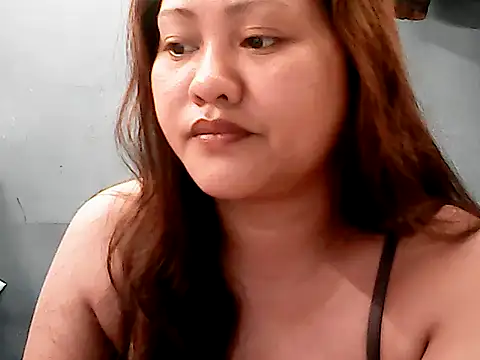 Snapshot of Irisshinn chatting on 3, 8, 2026 Irisshinn online show from 3, 8, 2026