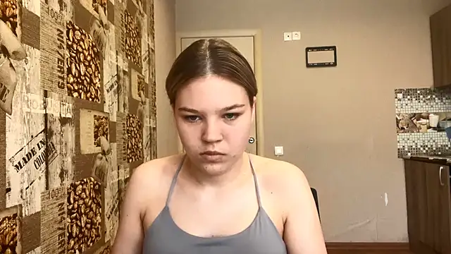 Snapshot of HellyRay chatting on 3, 6, 2026 HellyRay online show from 3, 6, 2026