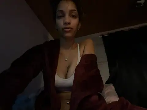 Snapshot of Nikkilow chatting on 2, 6, 2026 Nikkilow online show from 2, 6, 2026