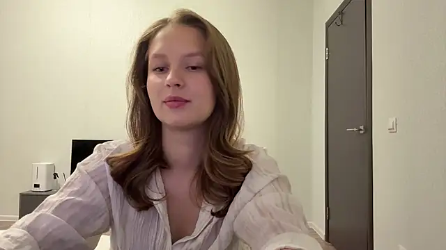 Snapshot of Beverly_Smith chatting on 4, 6, 2026 Beverly Smith online show from 4, 6, 2026