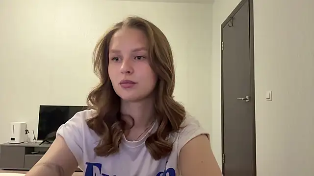 Snapshot of Beverly_Smith chatting on 8, 6, 2026 Beverly Smith online show from 8, 6, 2026