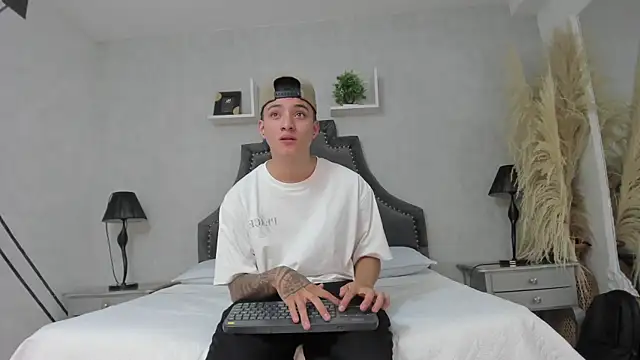 Snapshot of wesley_boyy_ chatting on 23, 5, 2026 wesley boyy online show from 23, 5, 2026