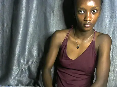 Snapshot of wild_flower001 chatting on 25, 5, 2026 wild flower001 online show from 25, 5, 2026