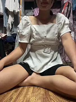 GoodGirl Squirt online show from 16, 7, 2026