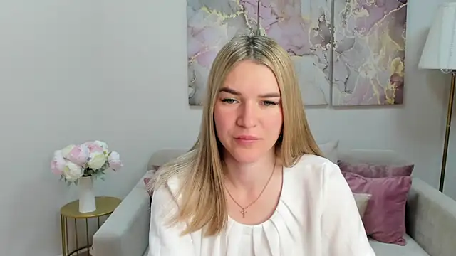 RoxyReignn online show from 2, 7, 2026