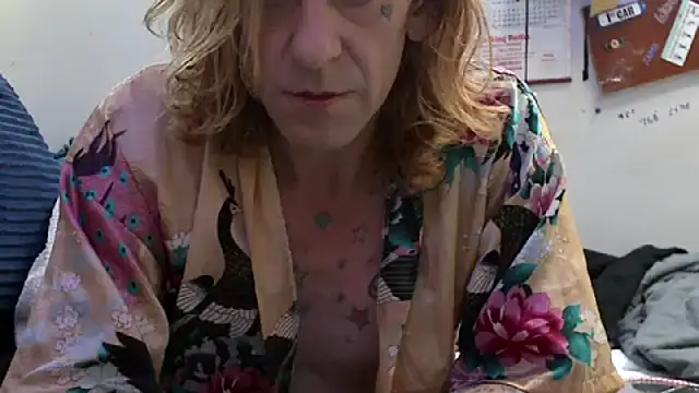 Snapshot of VanillaSnowcones chatting on 16, 7, 2026 VanillaSnowcones online show from 16, 7, 2026