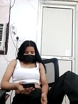 Snapshot of Jaya_5 chatting on 5, 7, 2026 Jaya 5 online show from 5, 7, 2026