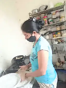 Snapshot of sakshi_moni chatting on 25, 6, 2026 sakshi moni online show from 25, 6, 2026