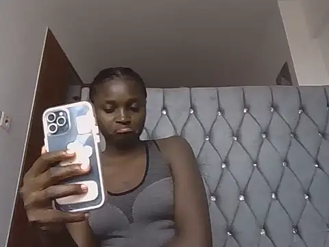 Hotgirl 2005 online show from 9, 7, 2026