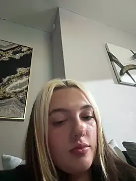 Snapshot of naughtygirl6989 chatting on 20, 6, 2026 naughtygirl6989 online show from 20, 6, 2026