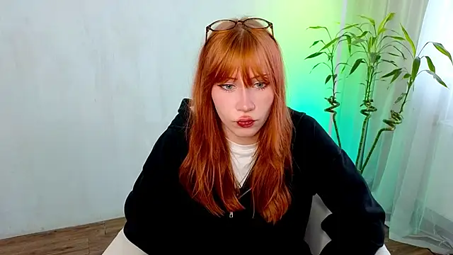 Snapshot of Fleur_Fox chatting on 27, 5, 2026 Fleur Fox online show from 27, 5, 2026