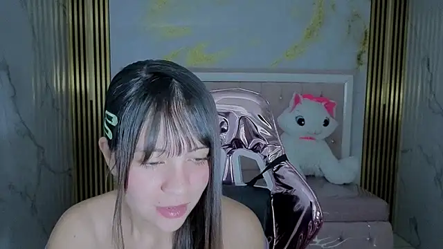 Snapshot of isabeau_s chatting on 16, 7, 2026 isabeau s online show from 16, 7, 2026