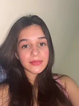 Snapshot of julhya_duarte chatting on 25, 5, 2026 julhya duarte online show from 25, 5, 2026